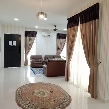 Juniper Homestay Putrajaya Presint 11 Eksteriør billede